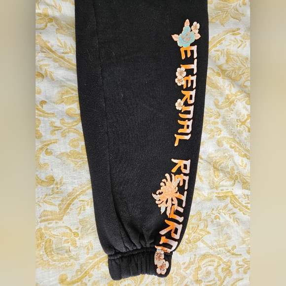 Bershka Dragon Sweatpants Black Asian Flower Design "Eternal Return" Size Small - Picture 13 of 14